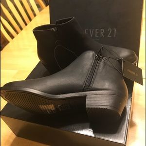 Ankle Boots, NEW, black, Sz 7.5